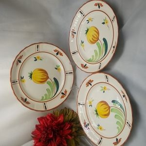 Fondeville Chanticleer Pineapple Dinner Plates